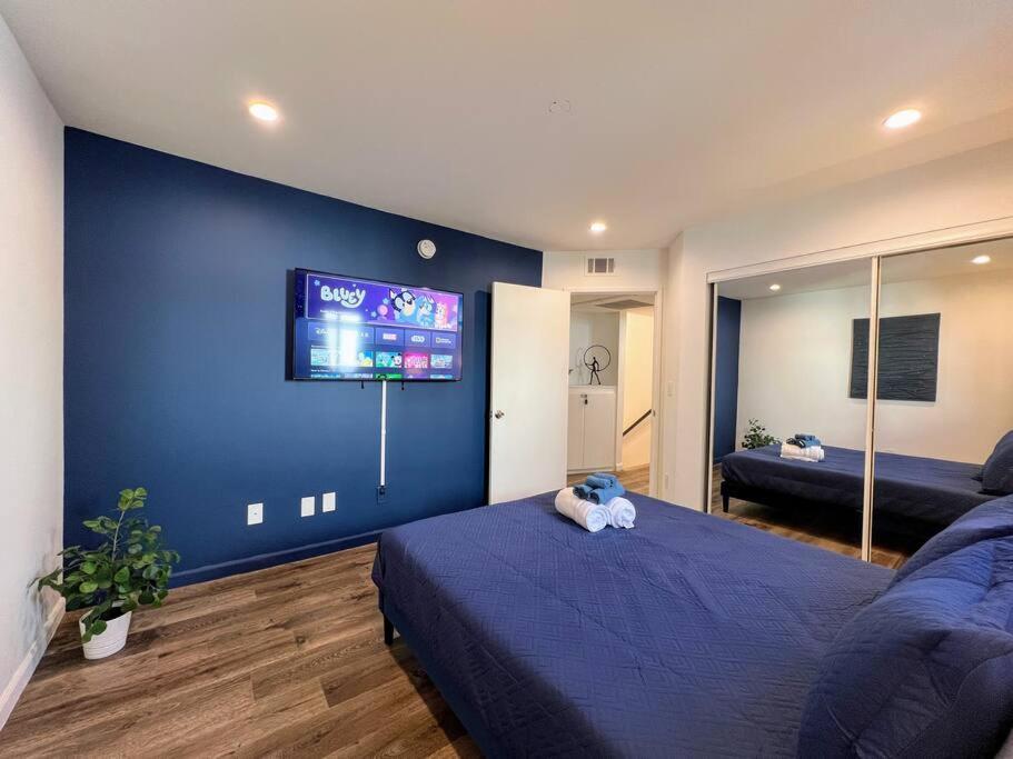 Hollywood Blue Habitat * Los Ángeles